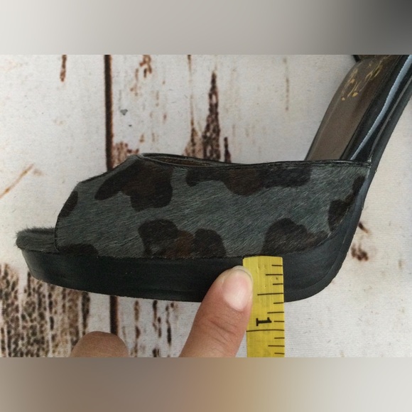 N.Y.L.A. PONY HAIR PLATFORM HEEL SIZE 7 - Picture 4 of 12